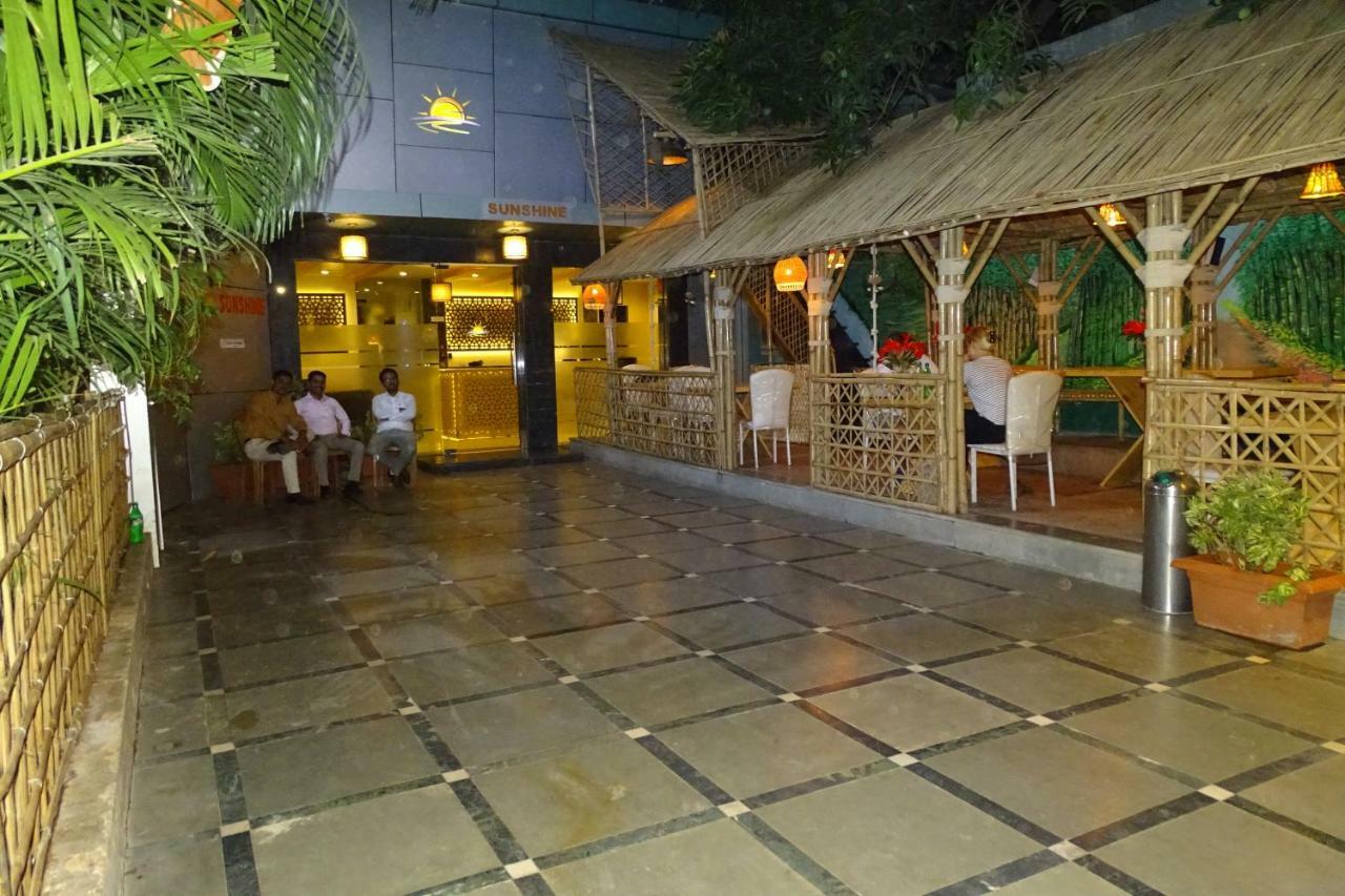 Hotel Sunshine Airport Mumbai Exterior foto